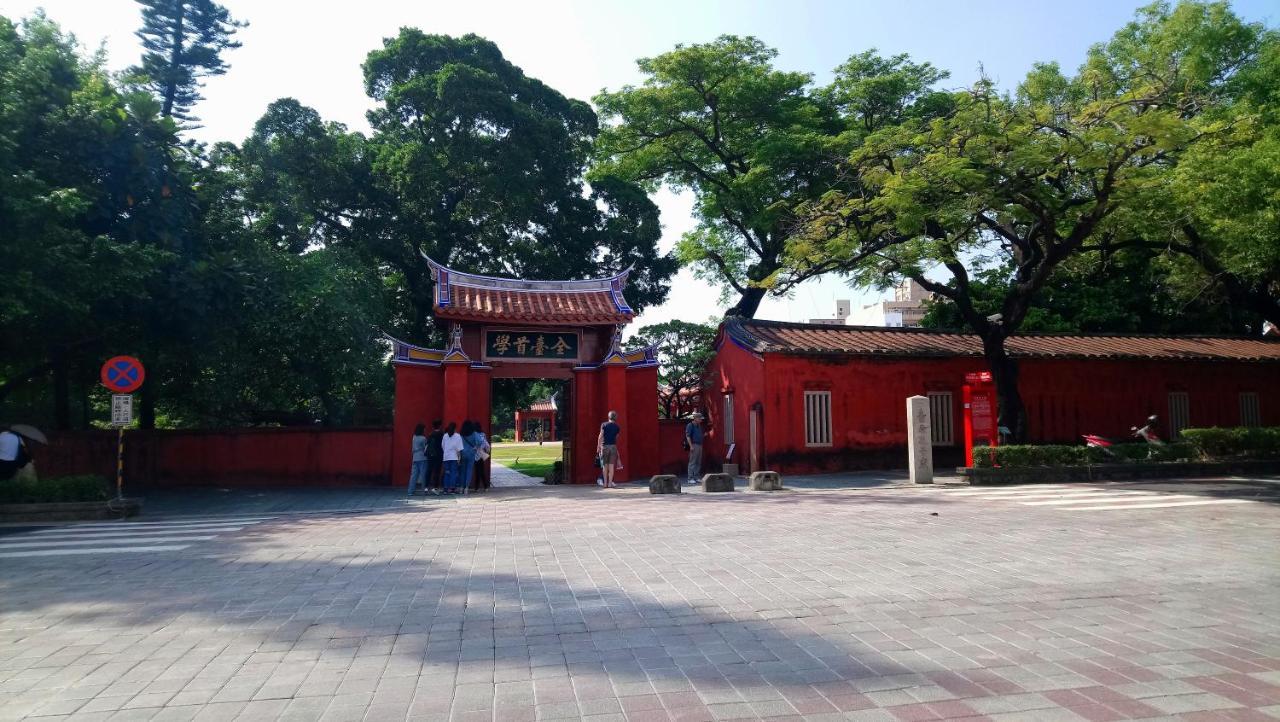 Jia Inn Tainan Exterior photo